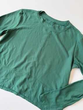 Old Navy Girls Long Sleeve Crewneck Lightweight Activewear Top in Green- No Tags